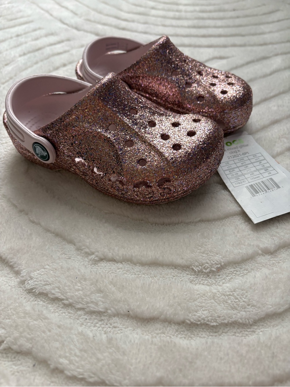 CROCS Kids Glitter Clogs in Rose Gold